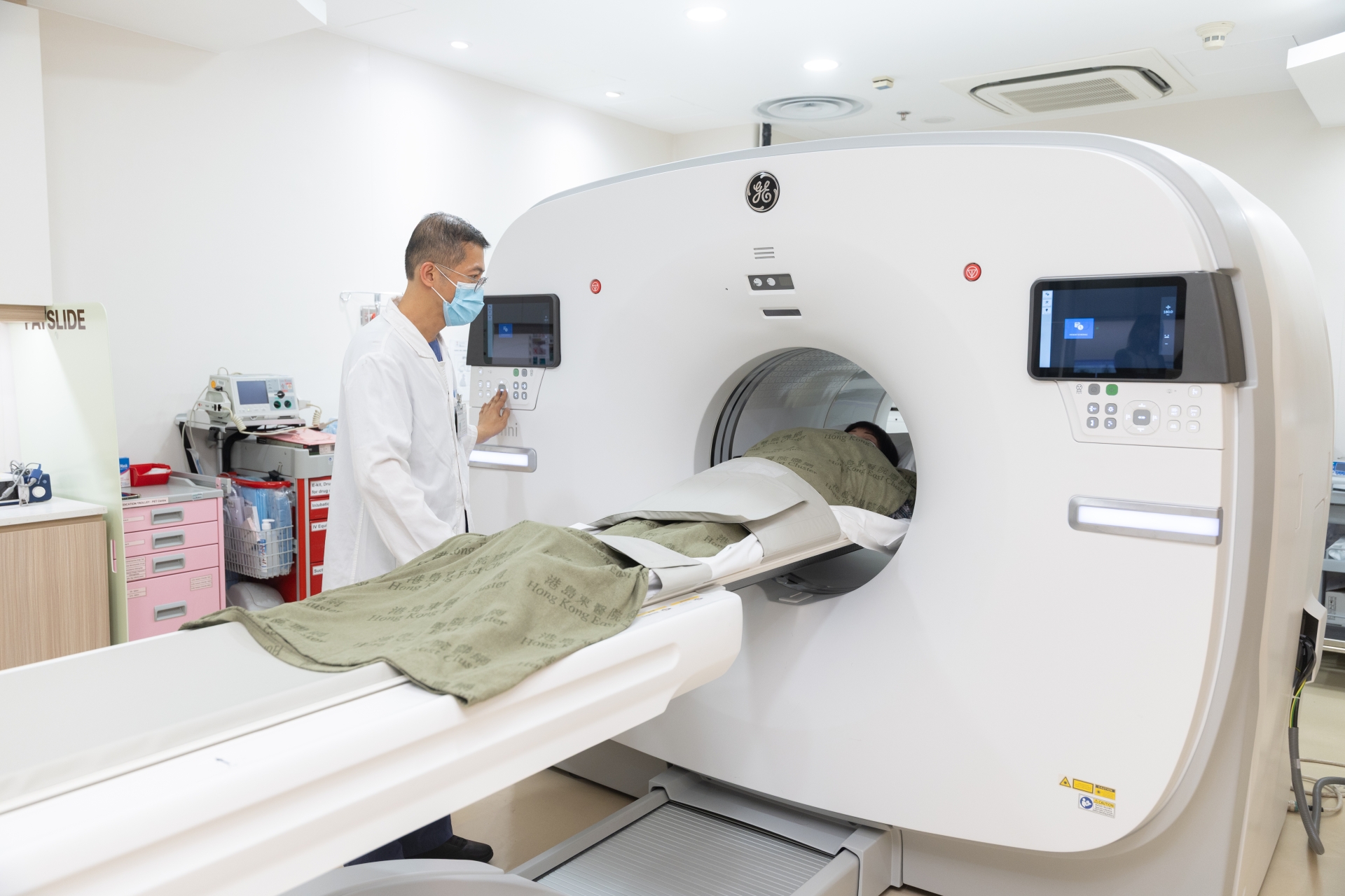 新儀器的掃描時間由16分鐘縮減一半至8分鐘。